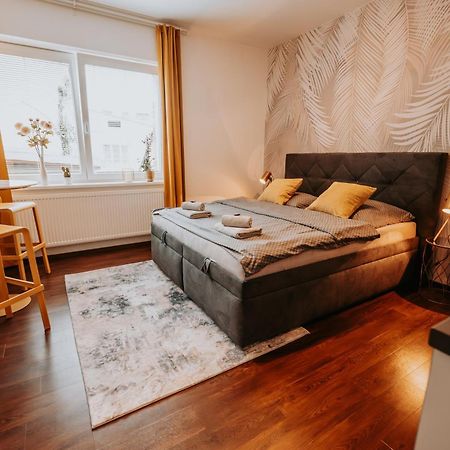 Citybeat Apartments, 400M From The Square Pilsen Exterior foto
