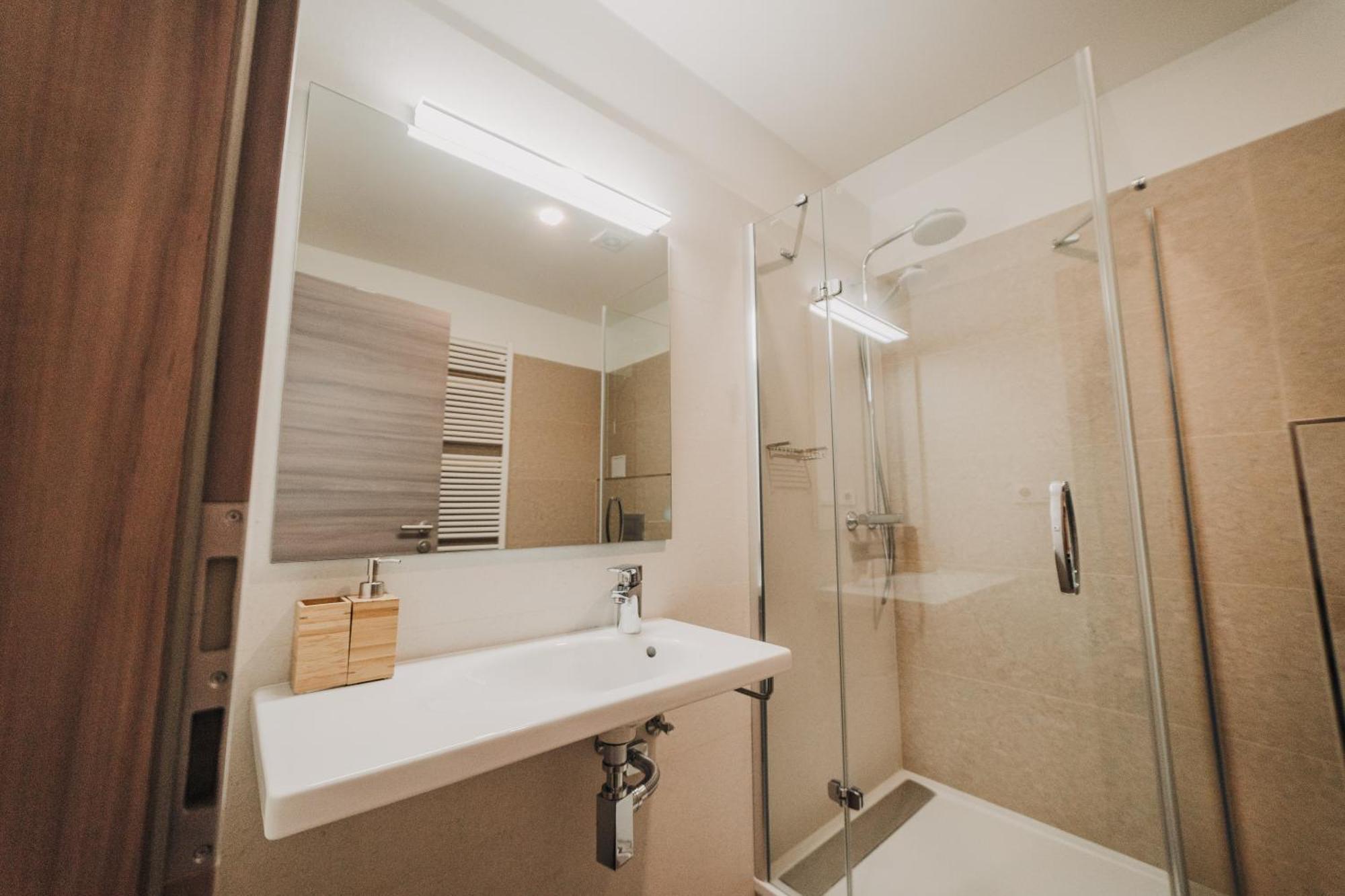 Citybeat Apartments, 400M From The Square Pilsen Exterior foto