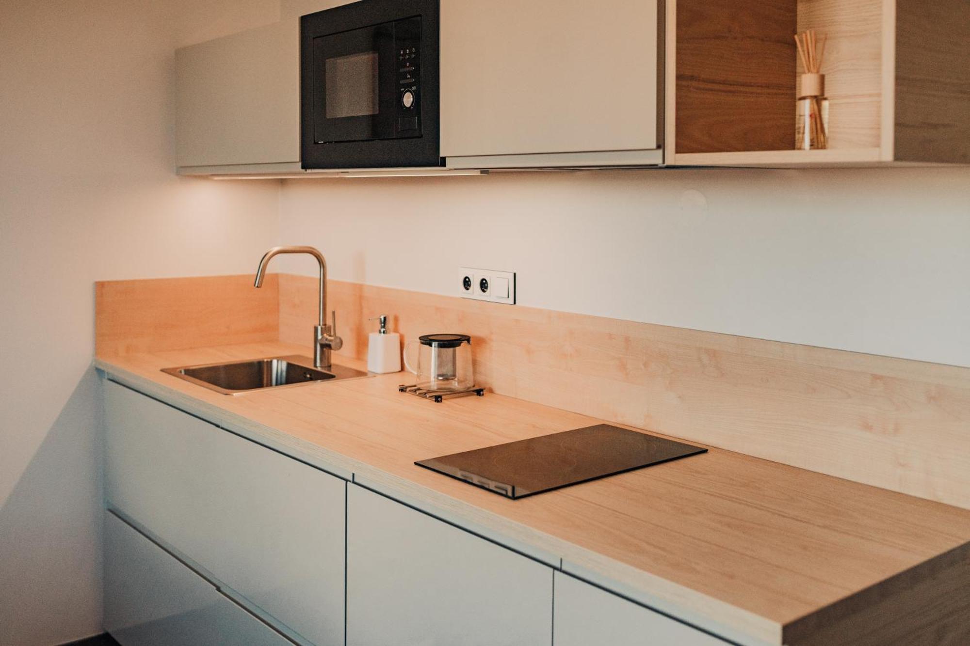 Citybeat Apartments, 400M From The Square Pilsen Exterior foto